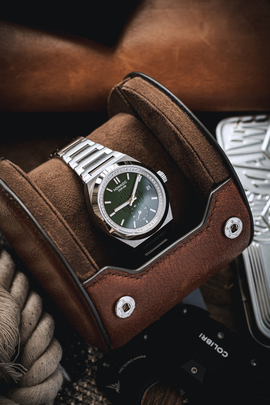 Cíor 928 - Emerald Abyss with Diamonds - Luxury Sports Watch (36mm)